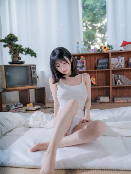 丰满少妇被猛烈进入高清播放_4K高清在线