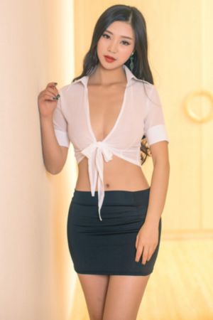 她唇之下在线观看_未删减完整版