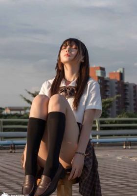 惩罚女仆扒开跪着视频网站_1080P高清在线观看