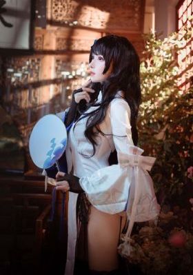 miad一711紧身裙女教师_DVD迅雷电影在线